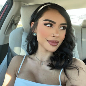 Meet your Posher, Teresita